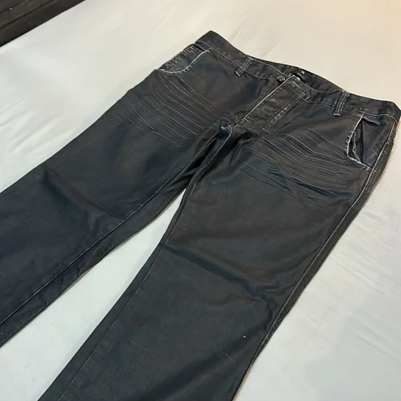 3 jeans in bundle - Picture 2 of 9